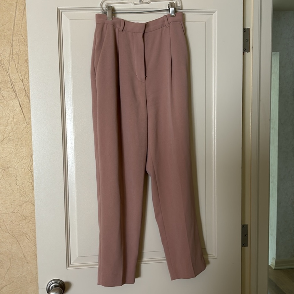 Aritzia | Wilfred Essie Pleated Trouser - Picture 3 of 4